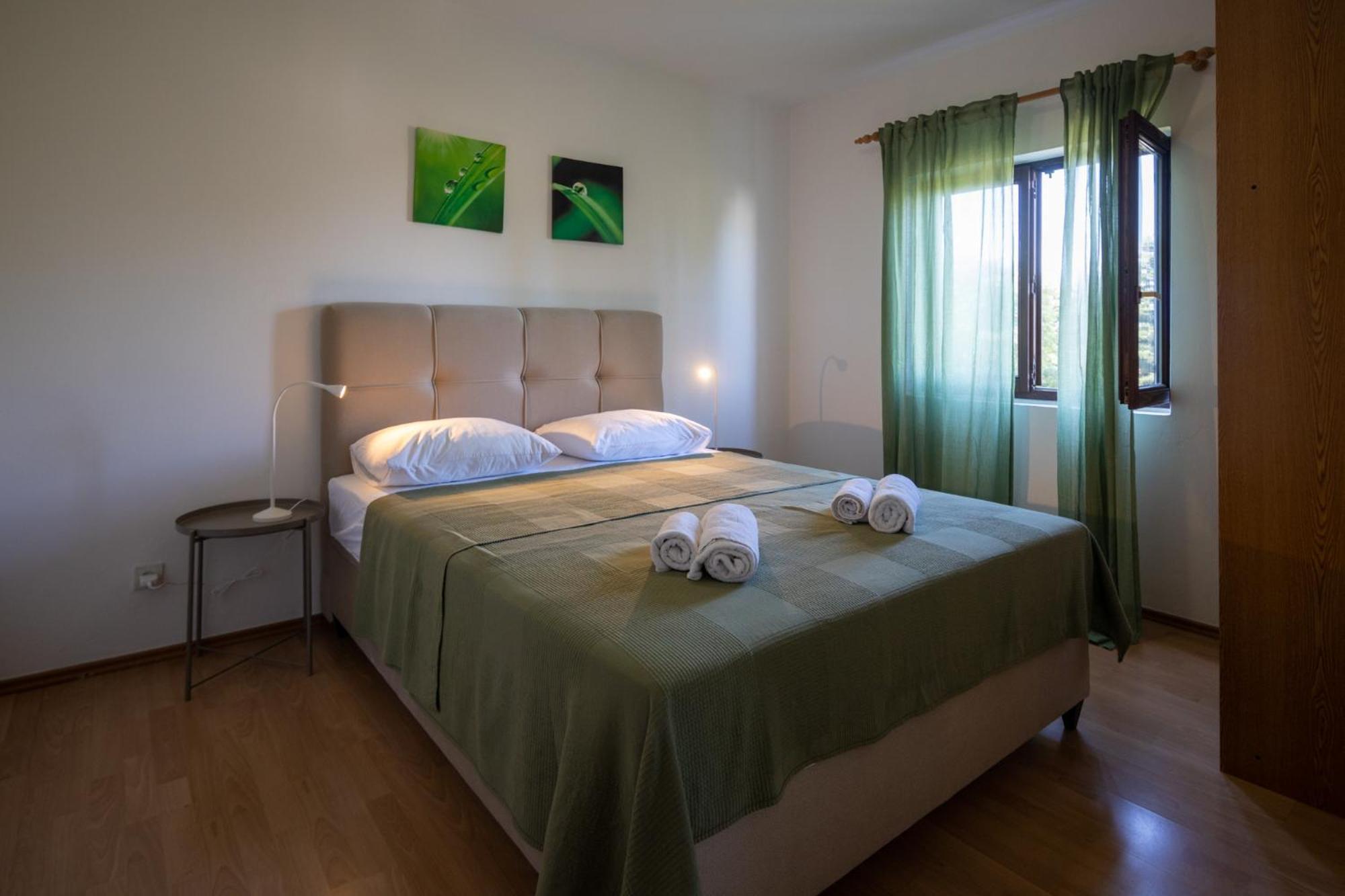 Apartments Gaja Green Ap Светі Филип-і-Яков Екстер'єр фото